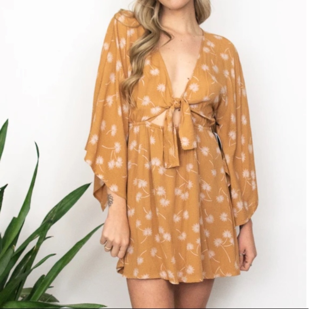 Amuse Society Clementina Flutter Sleeve Tie Front Dress